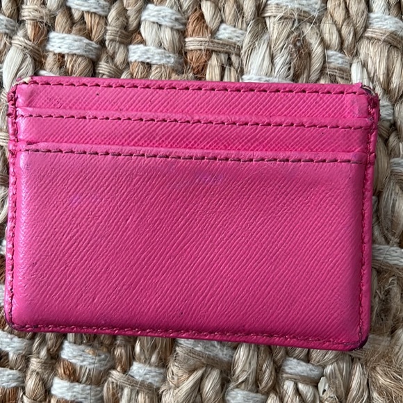 Tory Burch Robinson credit card holder in pink - Picture 2 of 6